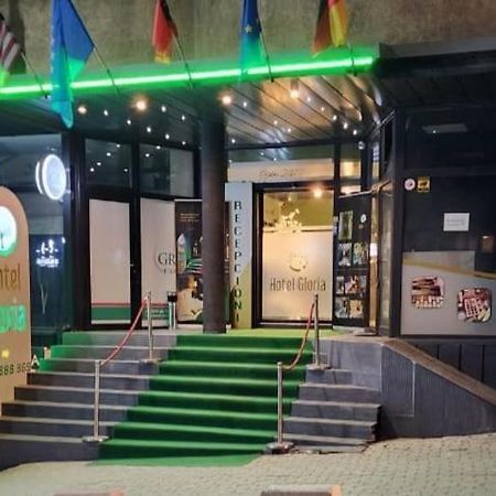 Hotel Gloria Ks Пристина Екстериор снимка